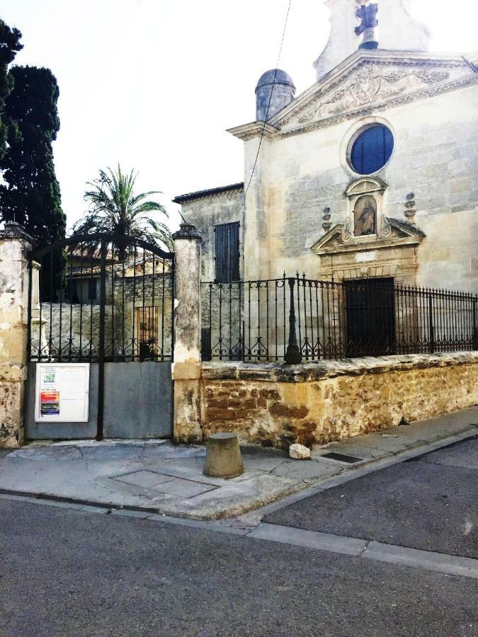 Au Coeur Des Remparts Apartment Aigues-Mortes Luaran gambar
